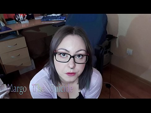 ❤️ Fata sexy cu ochelari suge adânc Dildo în fața camerei de filmat at us ro.pornovore.ru ﹏